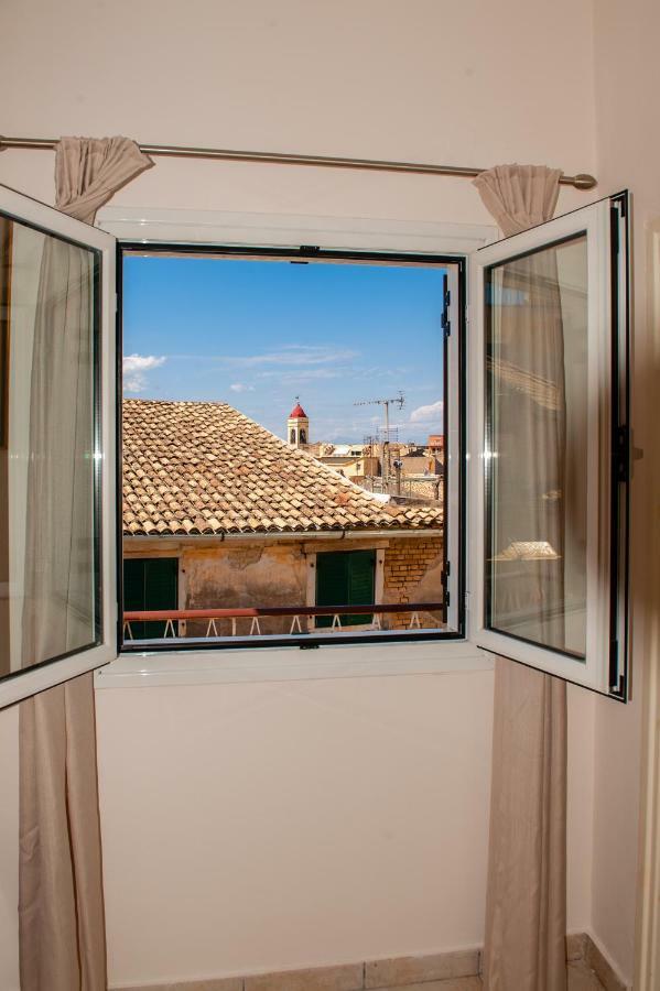 A Small Apartment In The Center Of The Old Town Corfu  Exterior photo